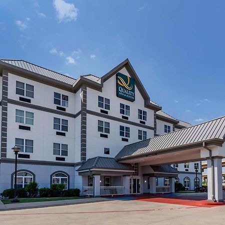 Quality Inn & Suites I-35 E-Walnut Hill Dallas Esterno foto