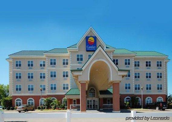 Quality Inn & Suites I-35 E-Walnut Hill Dallas Esterno foto