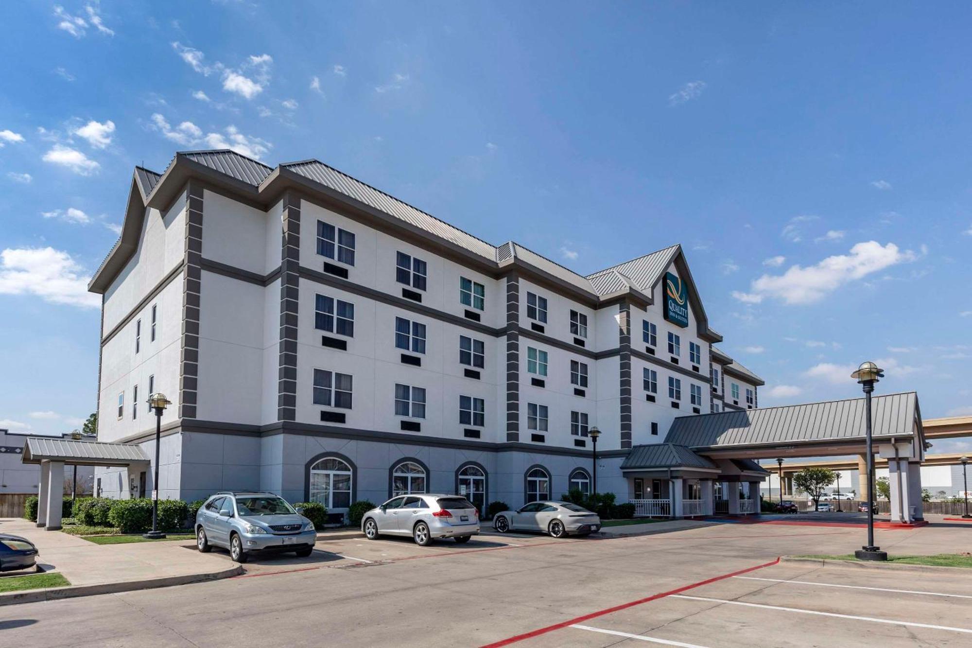 Quality Inn & Suites I-35 E-Walnut Hill Dallas Esterno foto