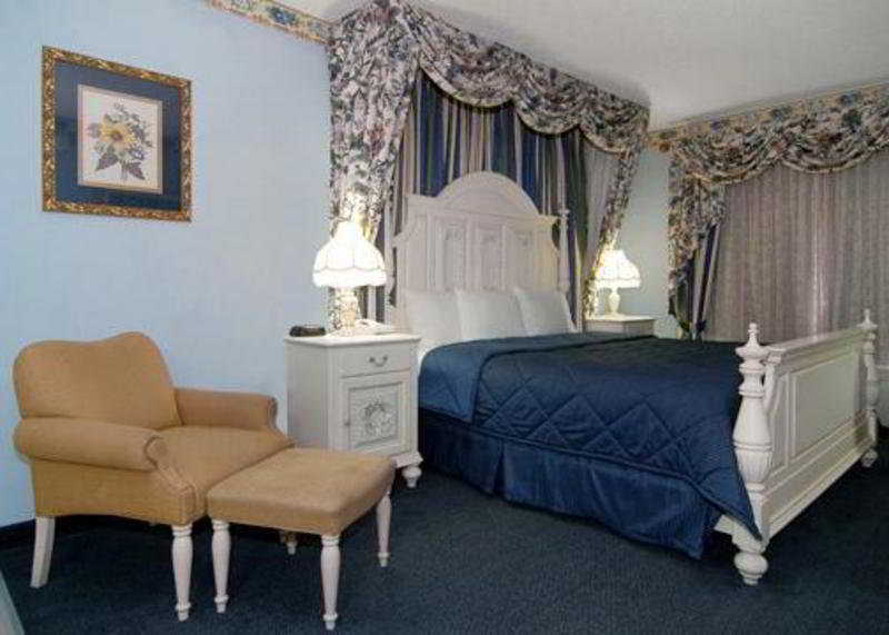 Quality Inn & Suites I-35 E-Walnut Hill Dallas Esterno foto